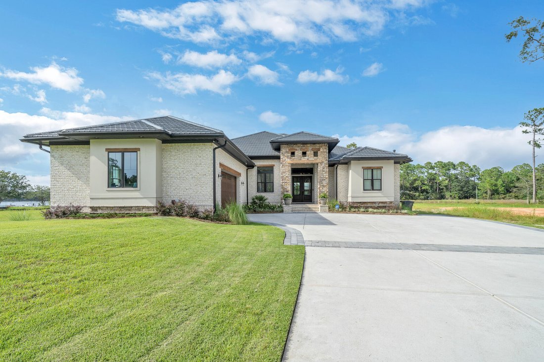 House in Freeport, Florida, United States 2 - 18067123