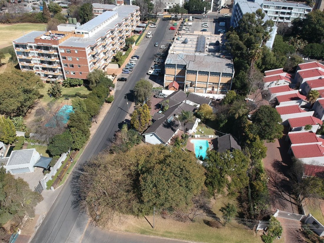 Land in Melrose North, Gauteng, South Africa 5 - 18069001