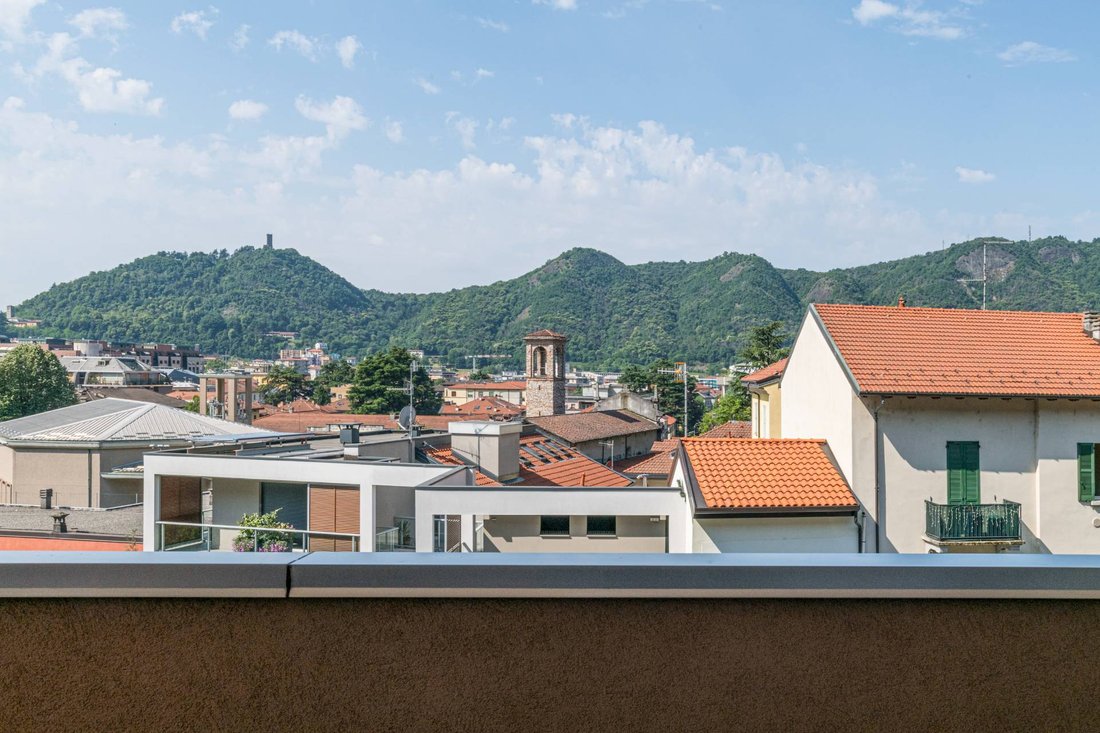 Apartment in Eastern Lake Center, Como, Lombardy 5 - 18068387