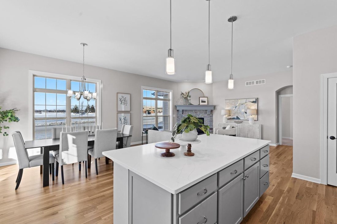 Condo in Okauchee Lake, Wisconsin, United States 3 - 18065816