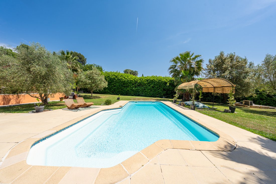 Villa in Saint-Paul-de-Vence, Provence-Alpes-Côte d'Azur, France 3 - 18066828