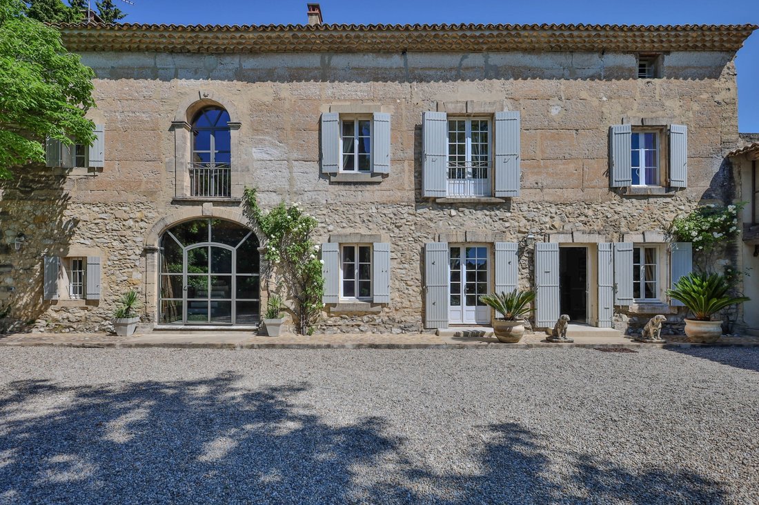 House in Centre Ville, Le Thor, France 4 - 18065587