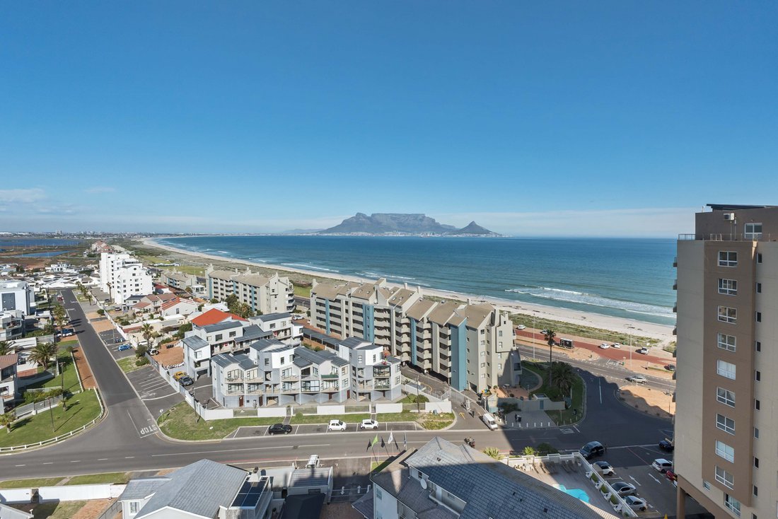 Apartment in Bothasig, Cape Town, South Africa 5 - 18067963