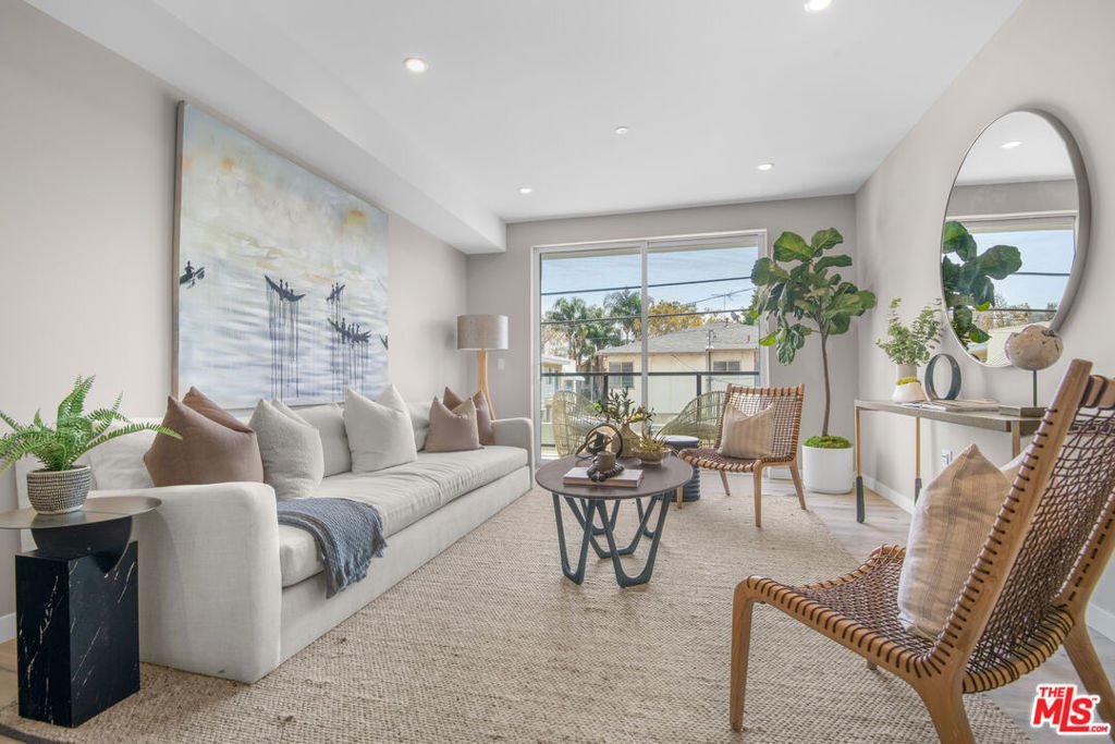 Condo in Los Angeles, California, United States 4 - 18065958