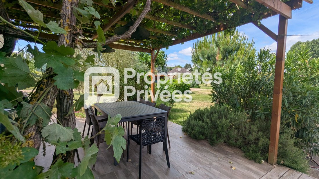Villa in Chinon, Centre-Val de Loire, France 4 - 18067916