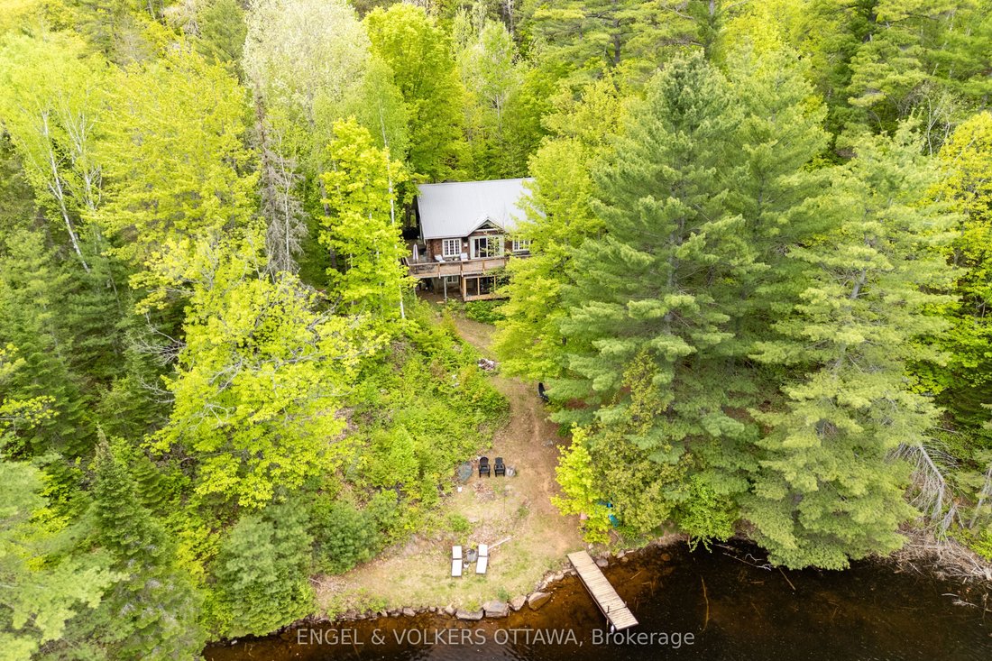 House in Griffith, Ontario, Canada 5 - 18067397