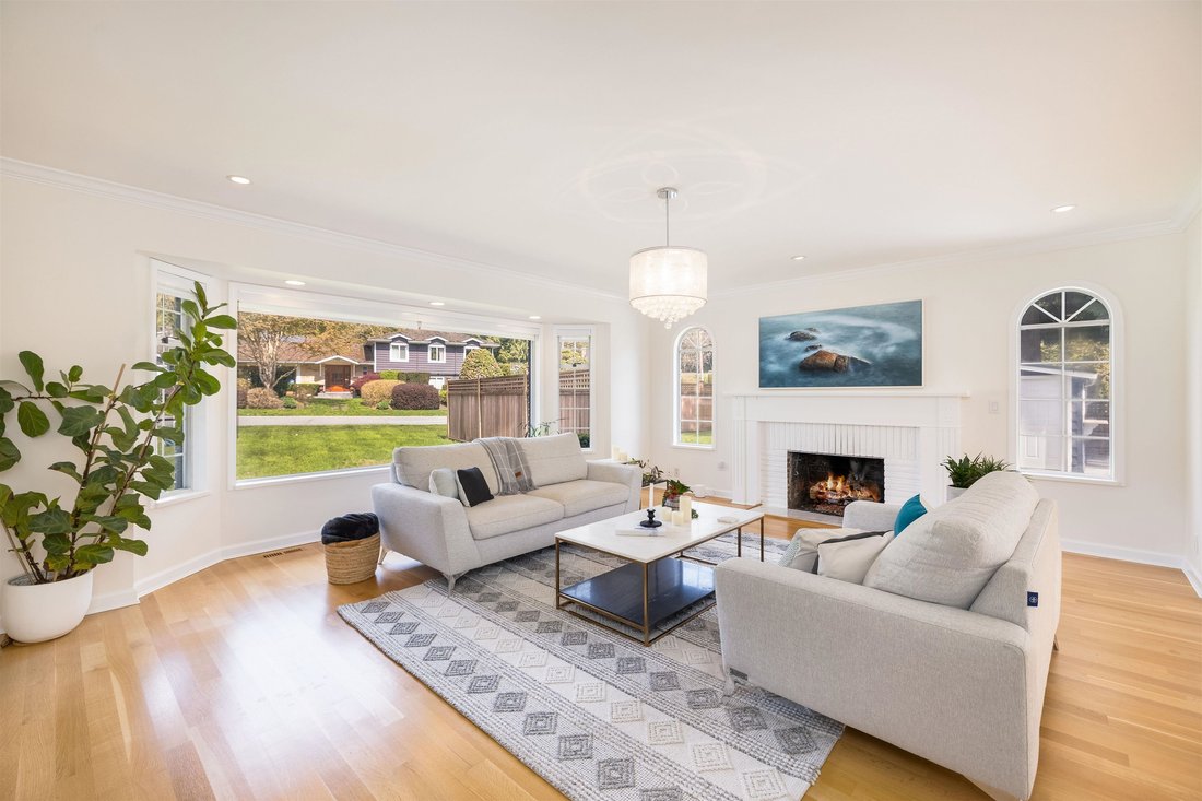 House in West Vancouver, British Columbia, Canada 5 - 18067509