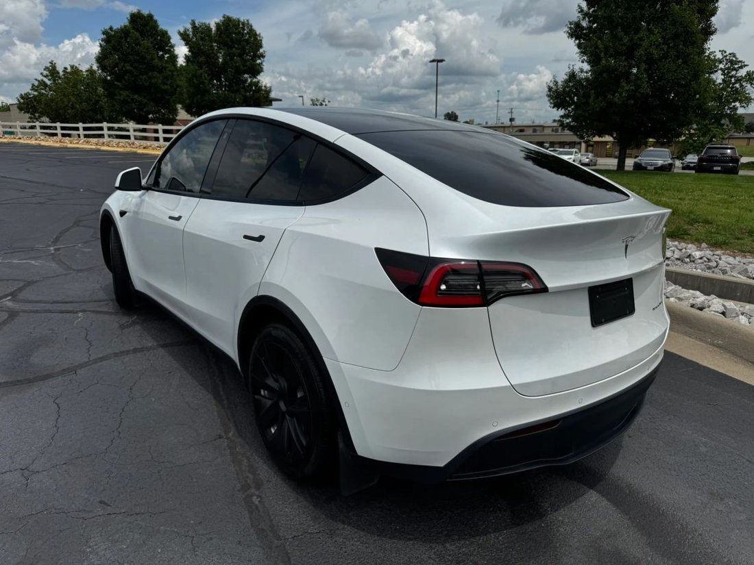 Suv in Joplin, MO, United States 2 - 18049082