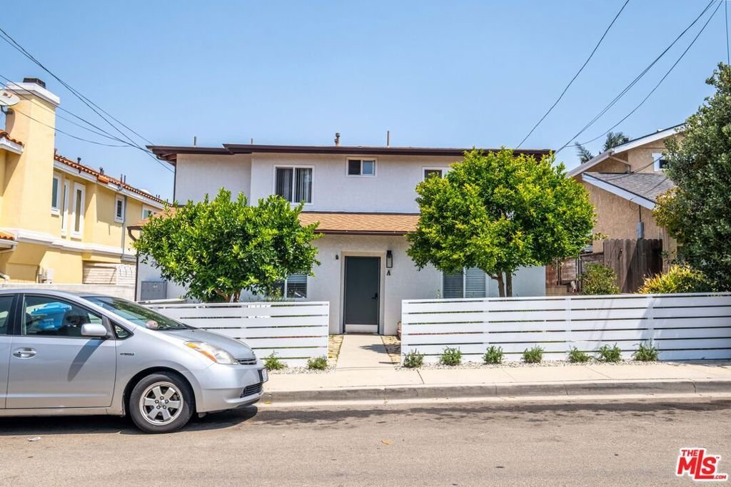 Torrance, California, United States 3 - 18066002