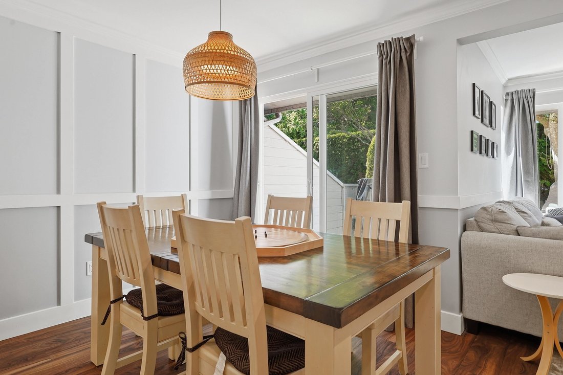 House in Surrey, British Columbia, Canada 5 - 18067488