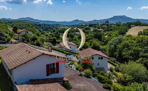 House in Saint-Pée-sur-Nivelle, Nouvelle-Aquitaine, France 1