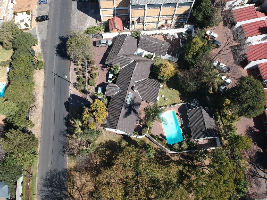 Land in Melrose North, Gauteng, South Africa 4 - 18069001