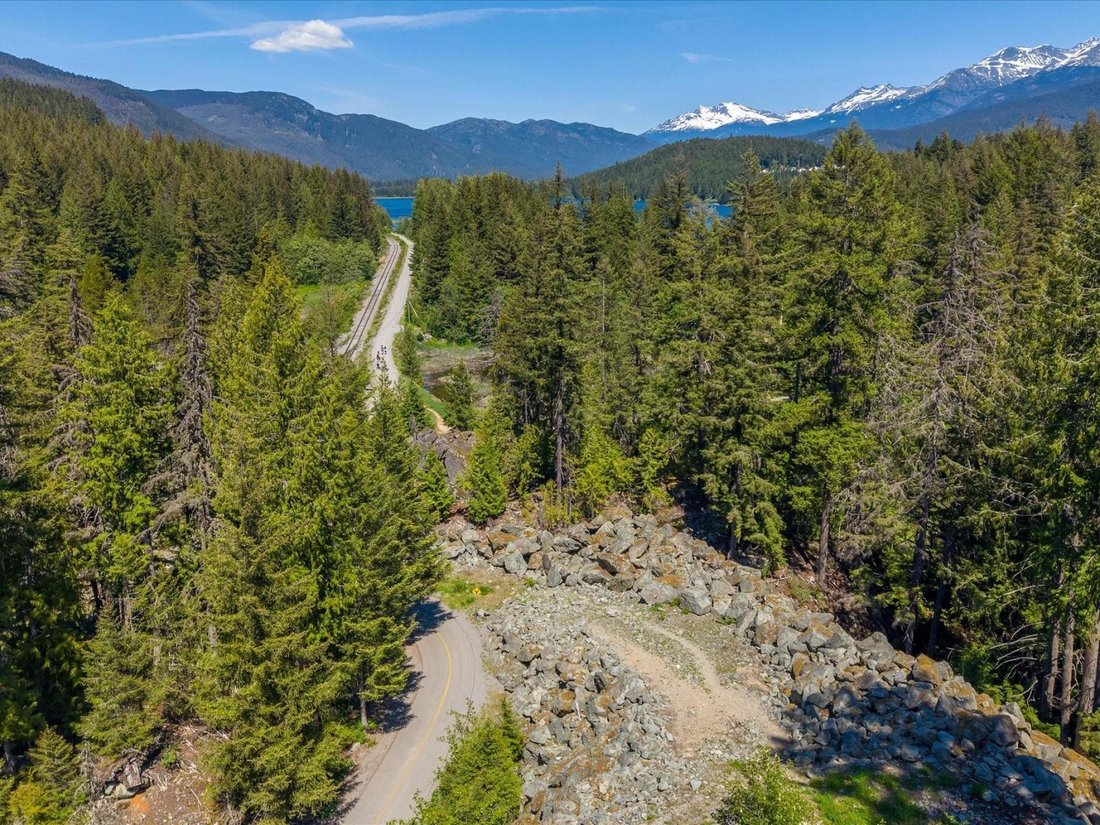 Land in Whistler, British Columbia, Canada 5 - 18068472