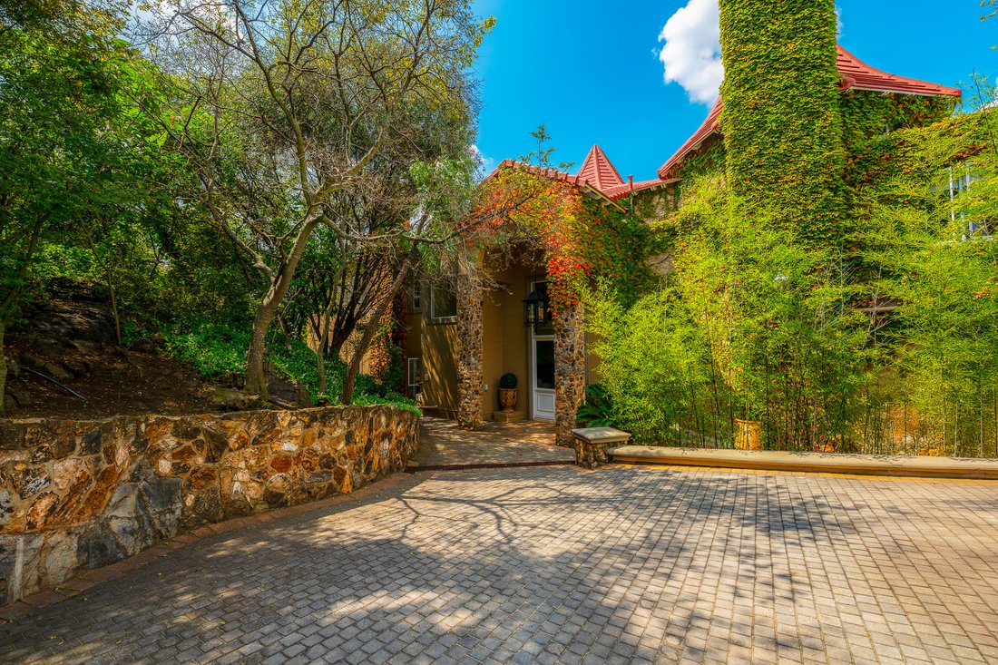 House in Centurion, Gauteng, South Africa 5 - 18068483