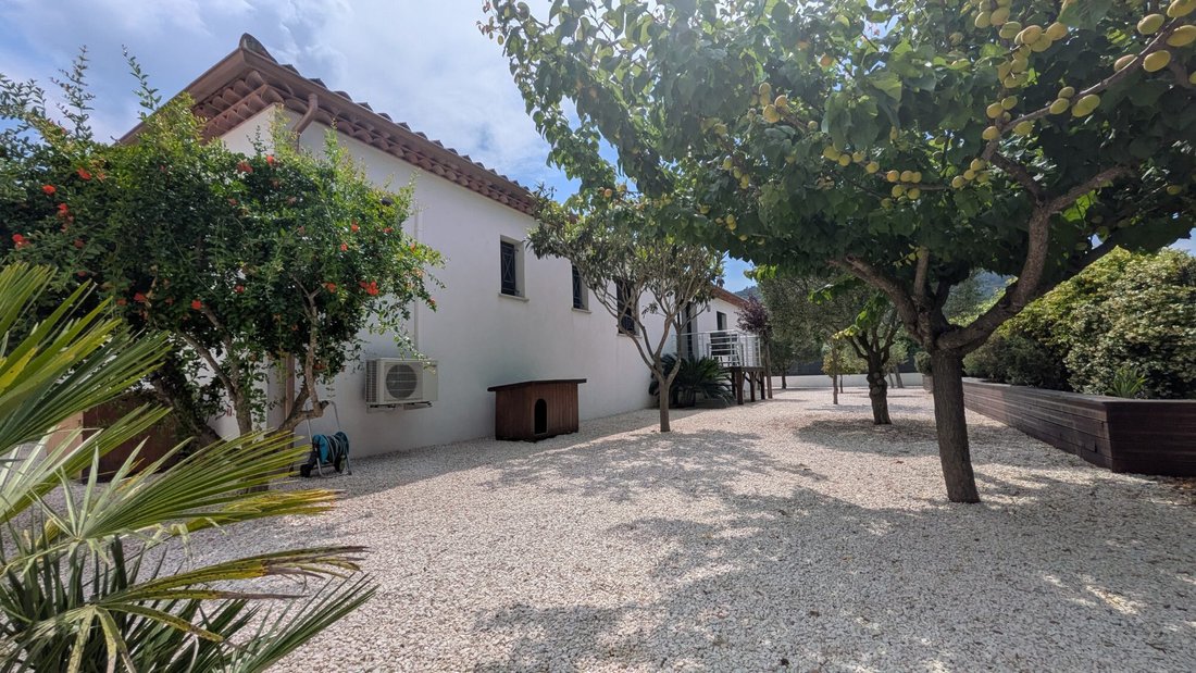 Villa in Gonfaron, Provence-Alpes-Côte d'Azur, France 1 - 18068943