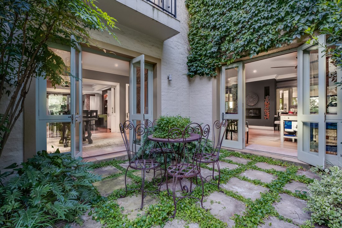 House in Bryanston, Gauteng, South Africa 5 - 18068683