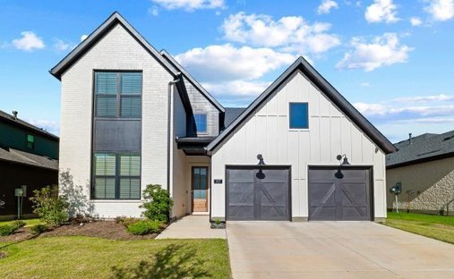 House in Arlington, Texas, United States 1