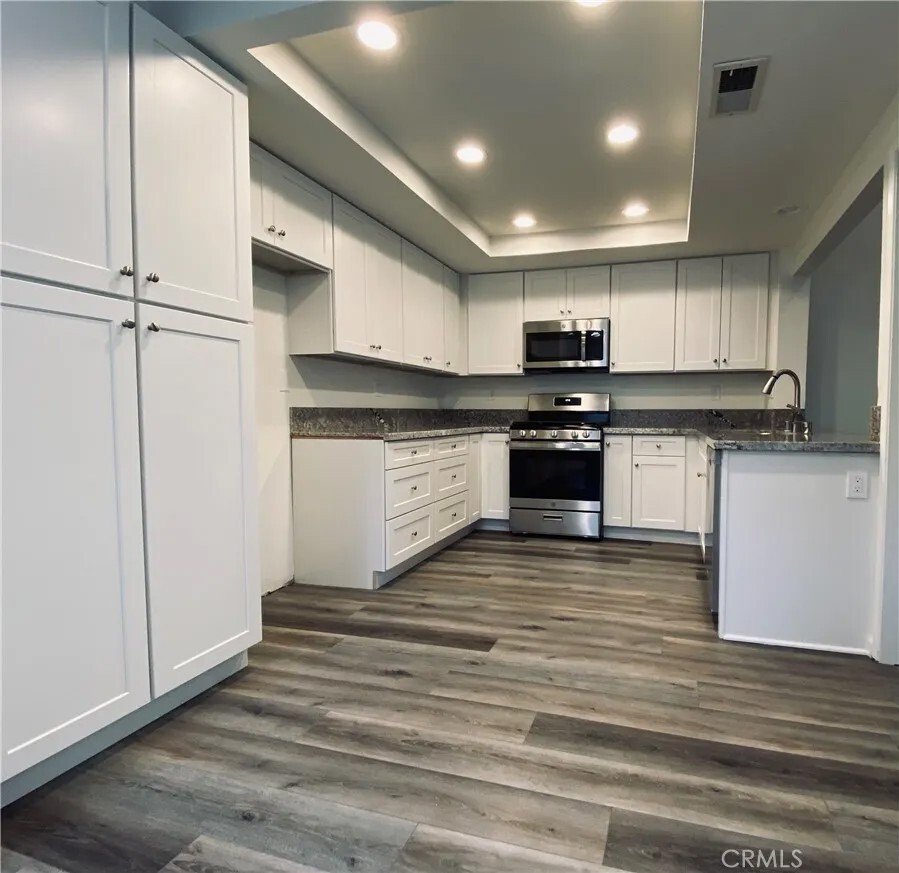 Condo in Irvine, California, United States 5 - 18066356