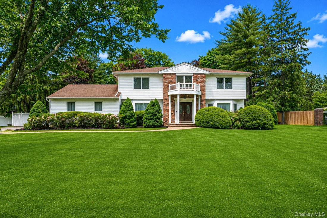 House in Huntington Station, New York, United States 2 - 18065691