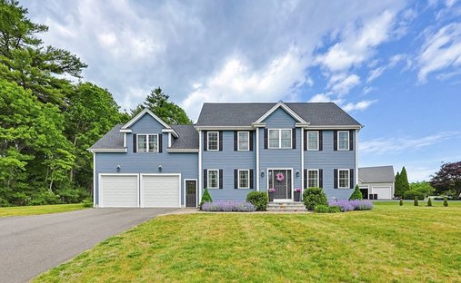 House in East Bridgewater, Massachusetts, United States 1