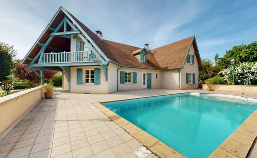 House in Montignac-Lascaux, Nouvelle-Aquitaine, France 1