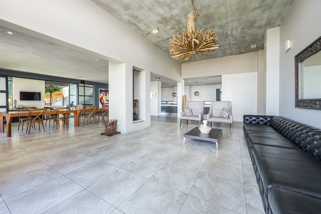 Farm Ranch in Brackenfell South, Cape Town, South Africa 3 - 18068972