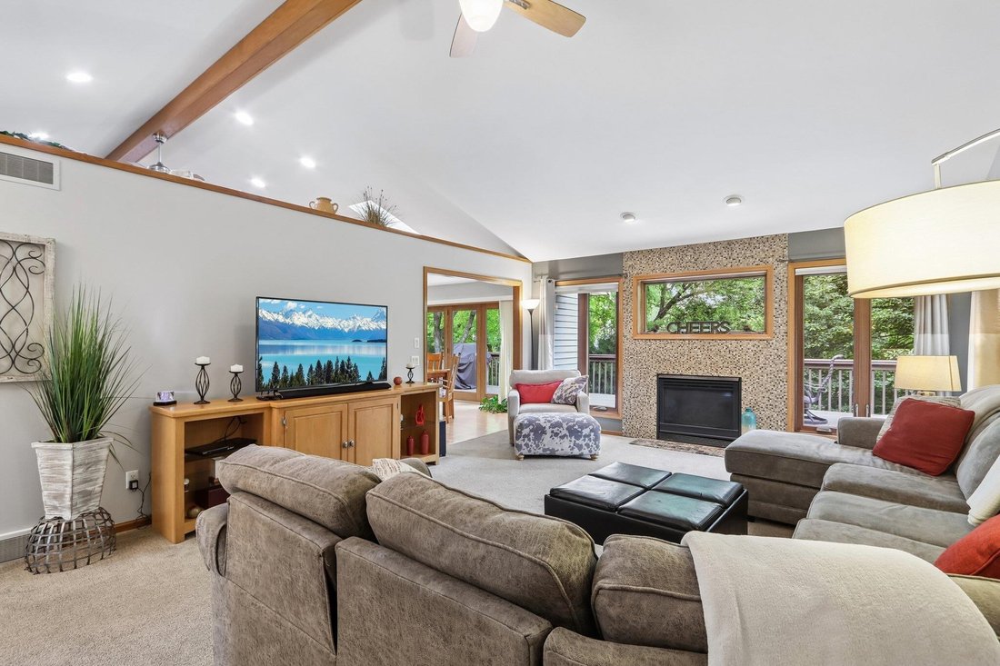 House in Waunakee, Wisconsin, United States 4 - 18066956