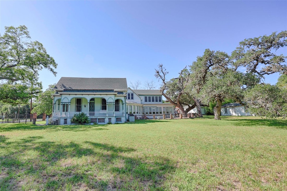 House in La Grange, Texas, United States 4 - 18066425