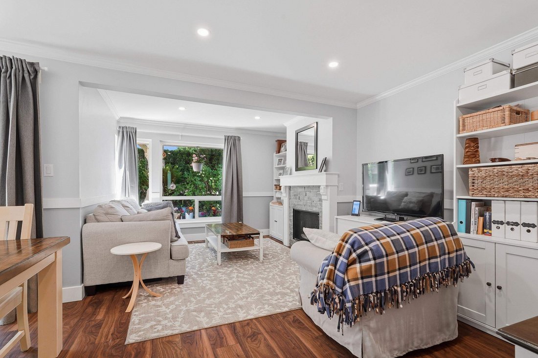 House in Surrey, British Columbia, Canada 1 - 18067488