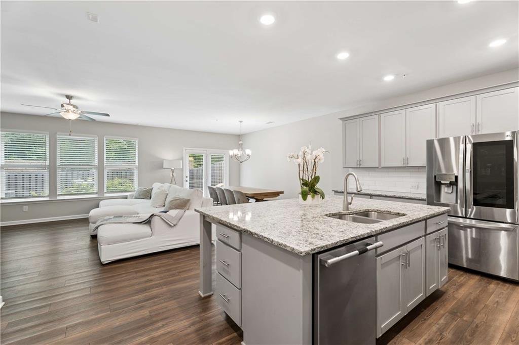 Townhouse in Alpharetta, Georgia, United States 5 - 18023401