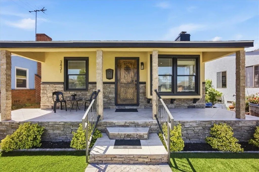 House in Signal Hill, California, United States 2 - 17257286