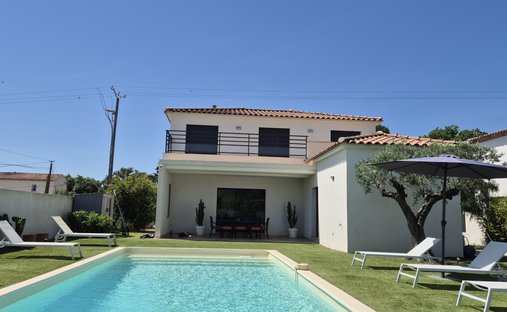Villa in Ouest, Cogolin, France 1