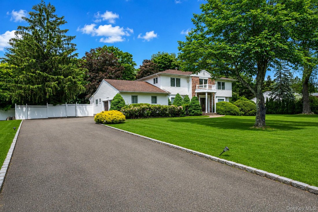 House in Huntington Station, New York, United States 3 - 18065691