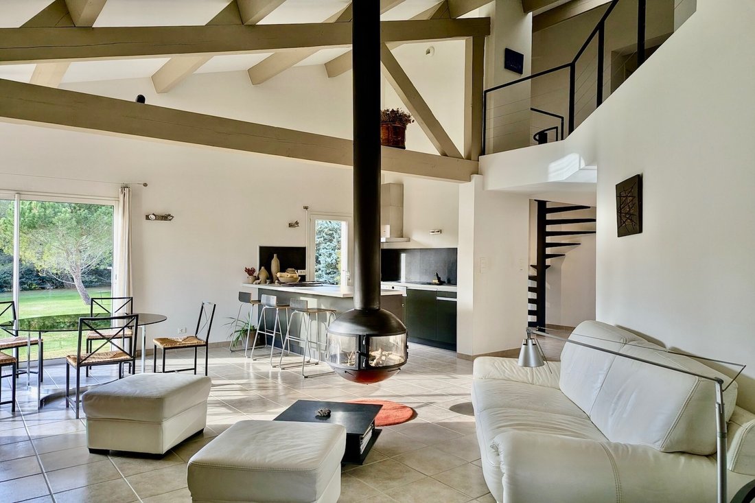 House in Uzès, Occitania, France 5 - 16741369