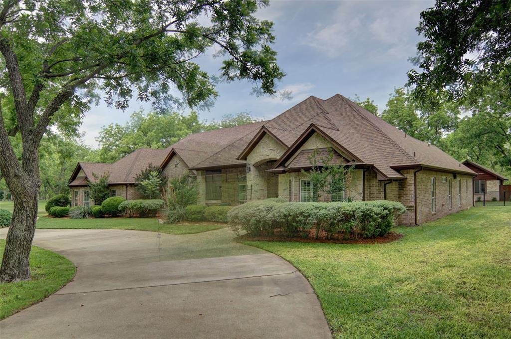 House in Granbury, Texas, United States 3 - 18067362