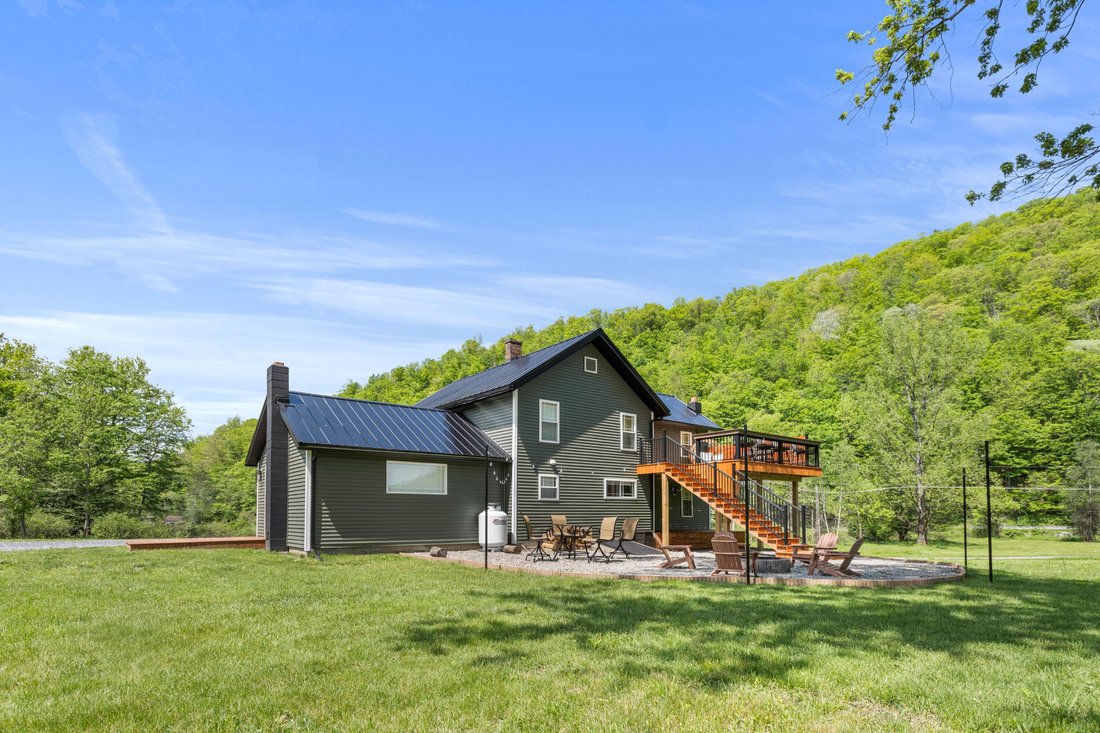House in Emporium, Pennsylvania, United States 1 - 18066581