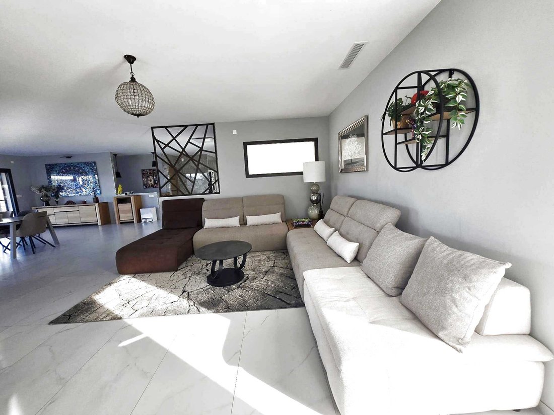 House in Brignoles, Provence-Alpes-Côte d'Azur, France 4 - 18067450