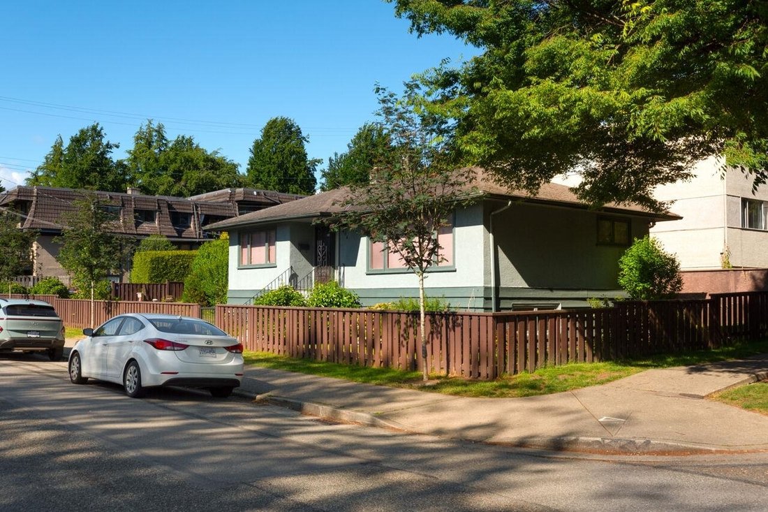 House in Vancouver, British Columbia, Canada 5 - 18067517