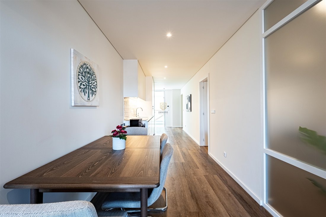 Apartment in Cedofeita, Santo Ildefonso, Se, Miragaia, Sao Nicolau e Vitoria, Porto District, Portugal 4 - 12316932