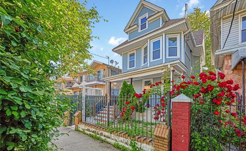 House in New York, New York, United States 1