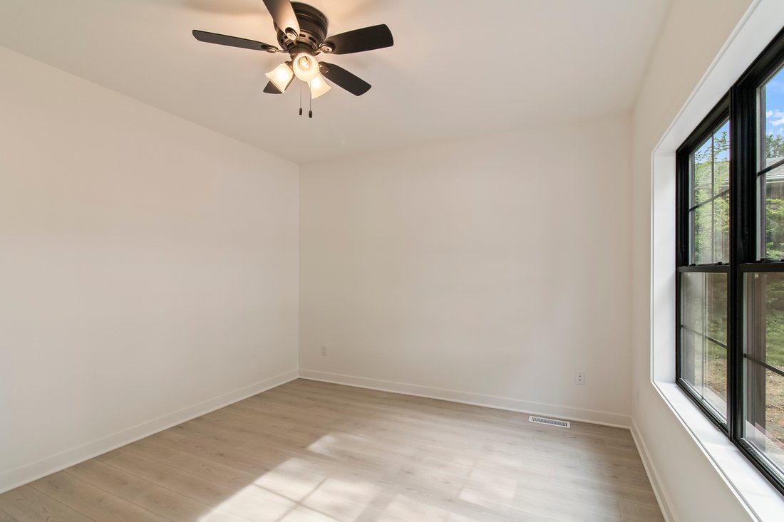 House in Normal, Illinois, United States 4 - 18066575