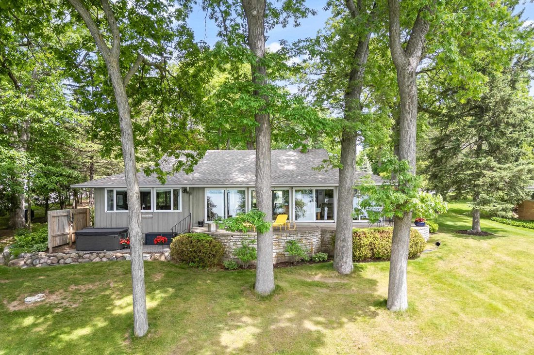 House in Green Lake, Wisconsin, United States 3 - 18068381