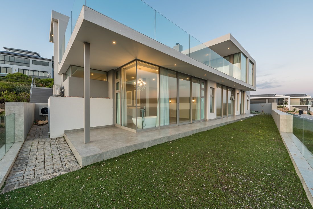 House in Dana Bay, Western Cape, South Africa 4 - 18068746