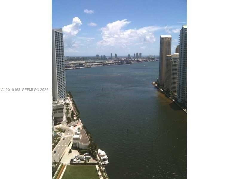Condo in Miami, Florida, United States 5 - 18065929