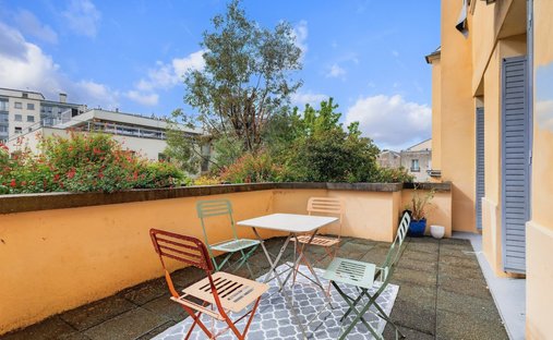 Apartment in Chantiers, Versailles, France 1