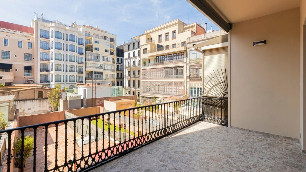 Apartment in Eixample, Barcelona, Spain 2 - 18067583