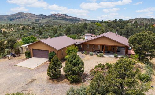 House in Peeples Valley, Arizona, United States 1