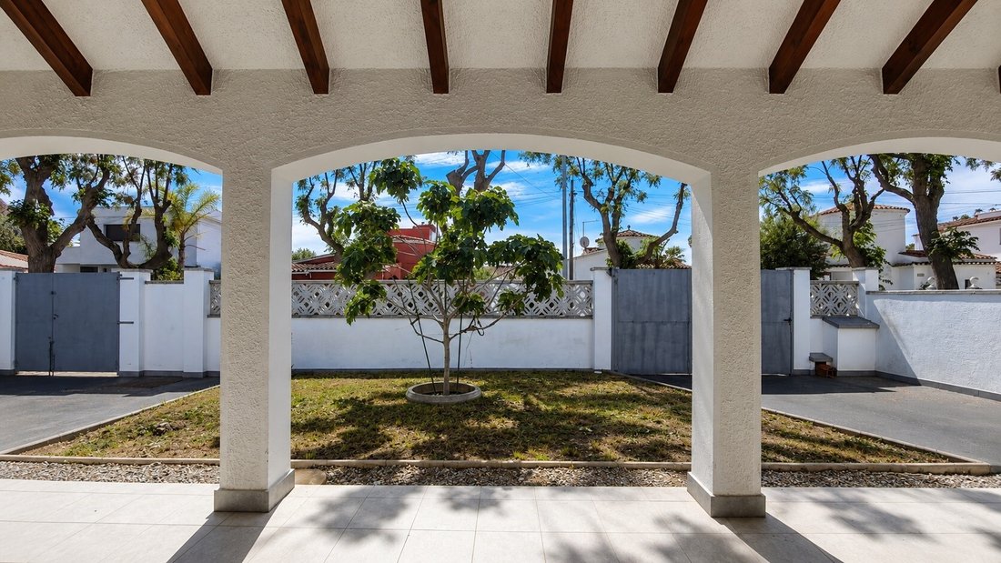 House in Empuriabrava, Catalonia, Spain 5 - 18067830