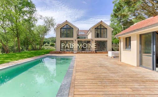 Villa in Montfort-l'Amaury, Ile-de-France, France 1