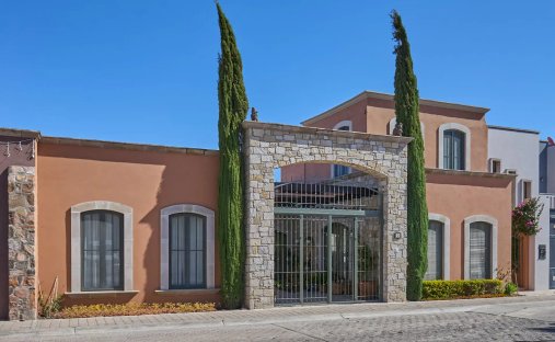 House in Presita Guadalupe, Guanajuato, Mexico 1